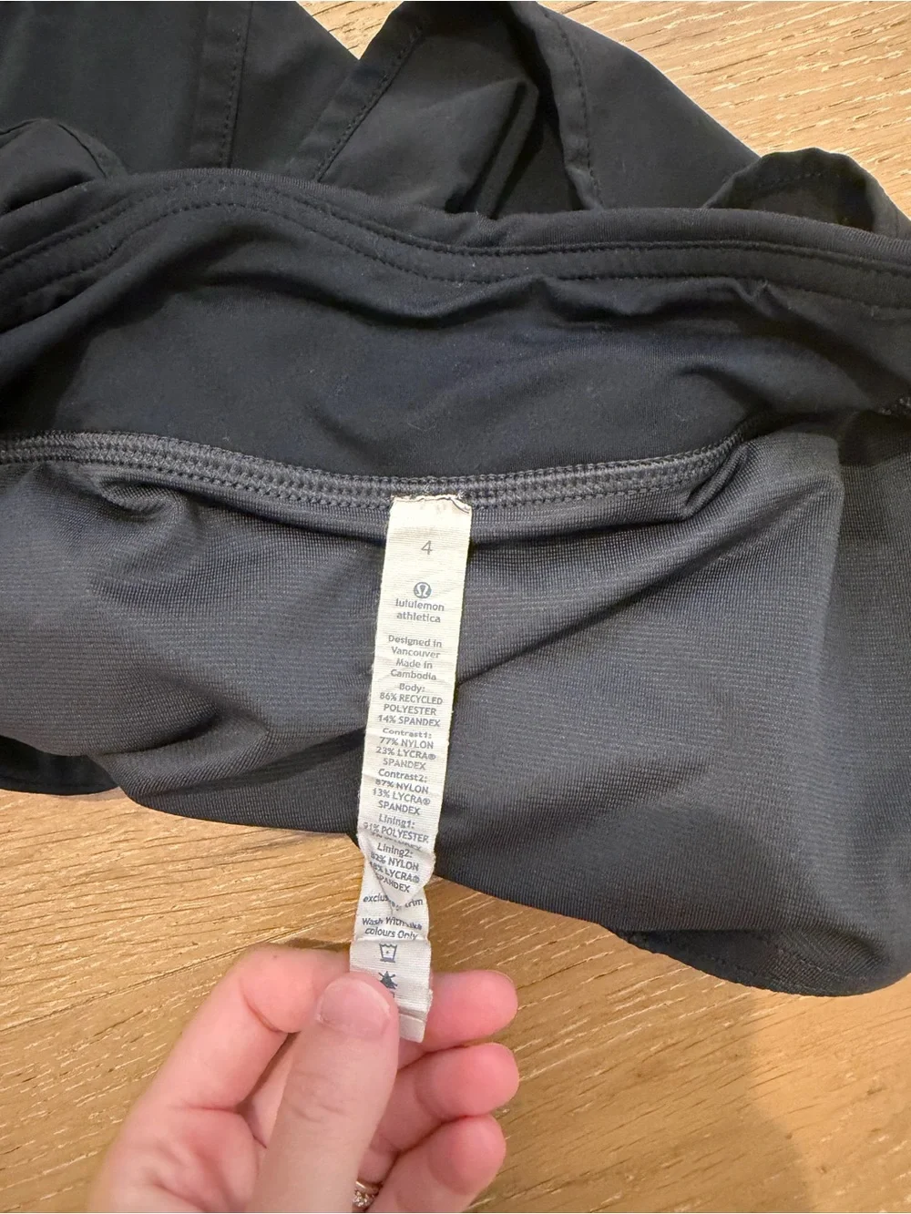 Lululemon Speed Up Short Low Rise - size 4 - Picture 5 of 7